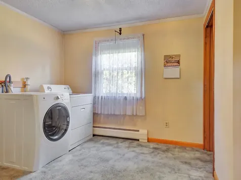10 Mayland Street Oakland ME 04963
