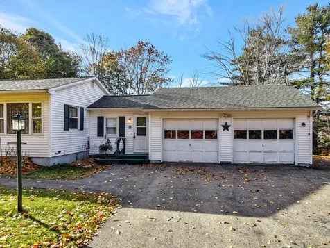 10 Mayland Street Oakland ME 04963