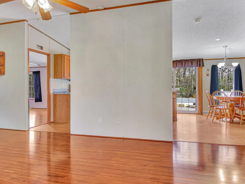 302 Middle Road Oakland ME 04963