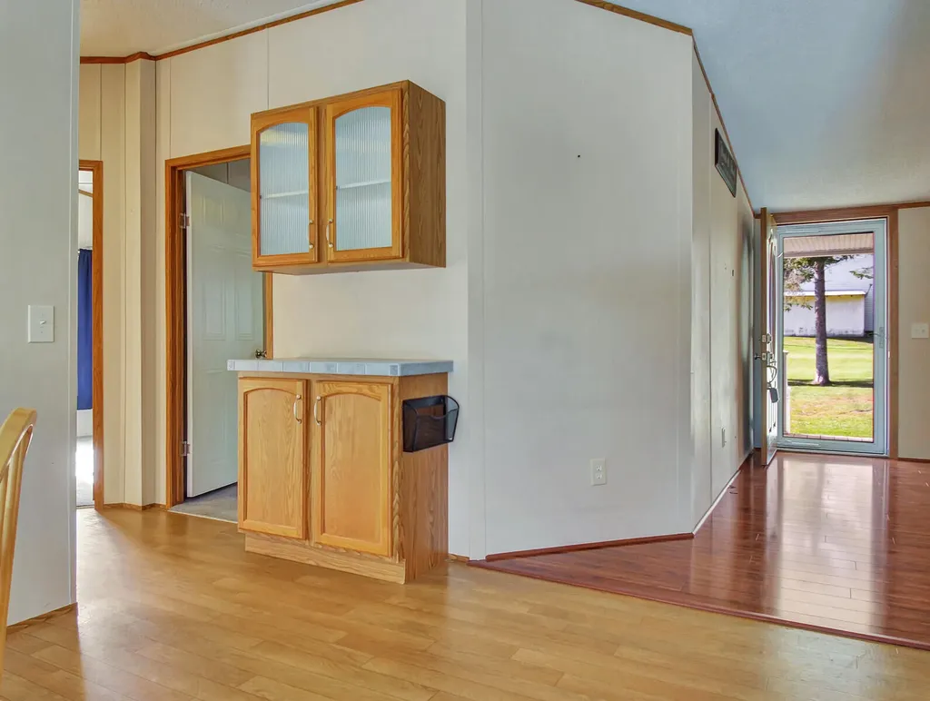 302 Middle Road Oakland ME 04963