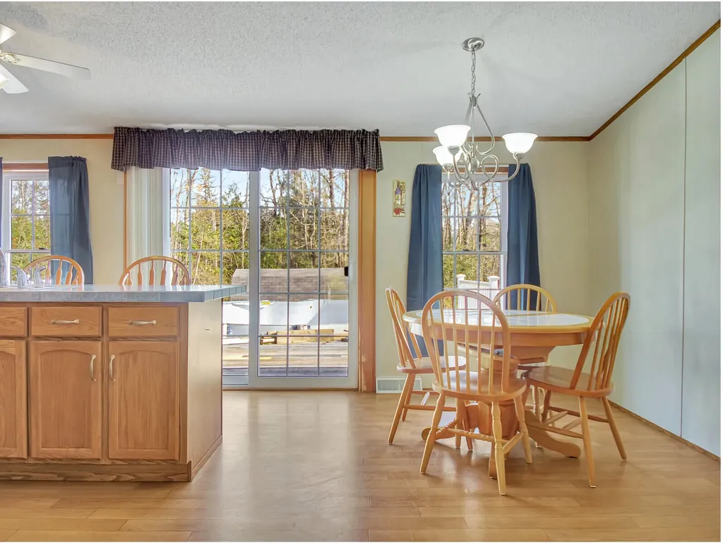 302 Middle Road Oakland ME 04963