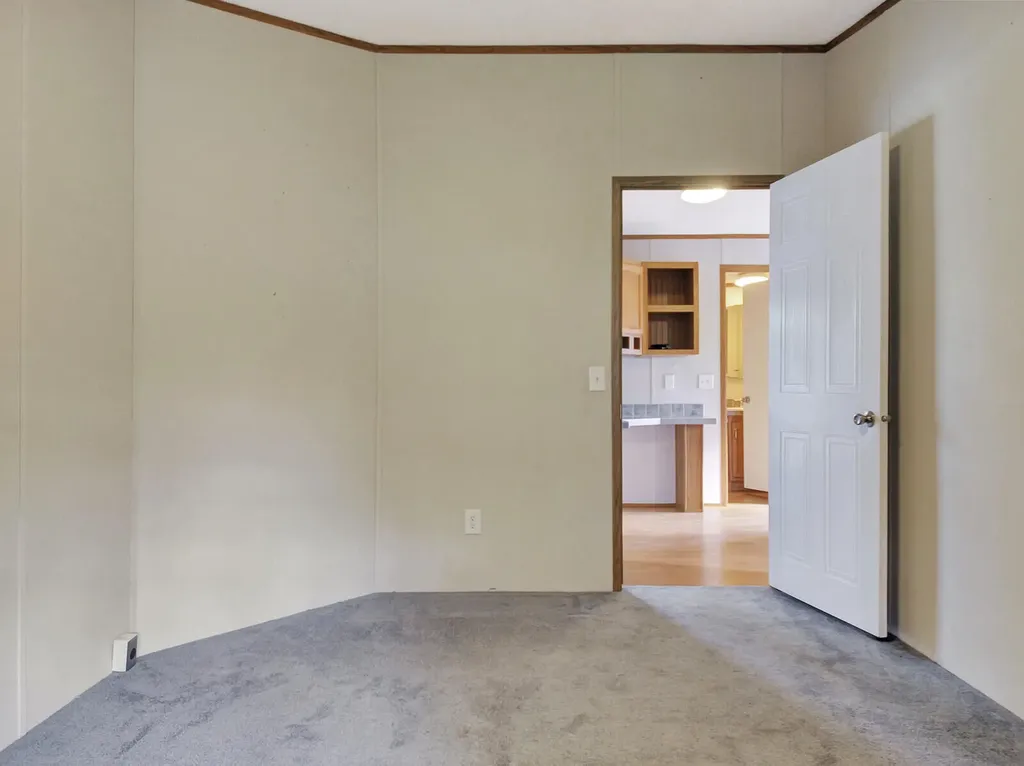 302 Middle Road Oakland ME 04963