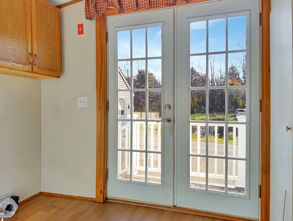 302 Middle Road Oakland ME 04963