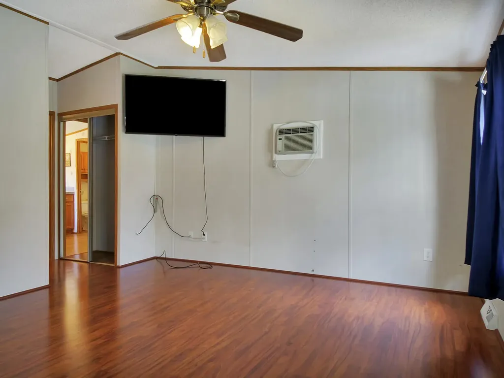 302 Middle Road Oakland ME 04963