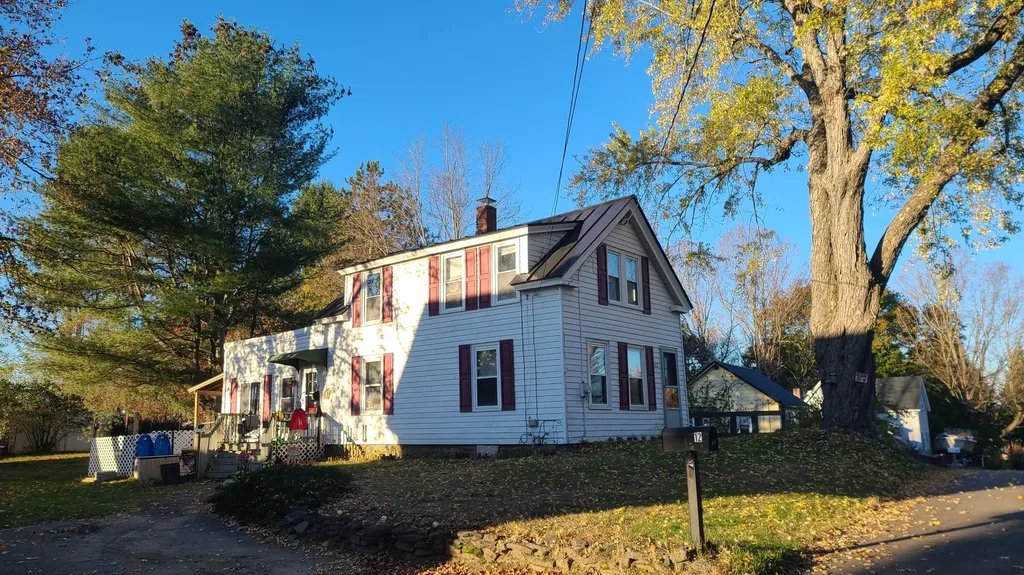 12 Miller Street Benton ME 04901
