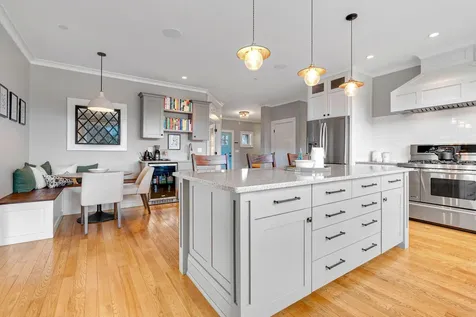 6 Garden Way Falmouth ME 04105