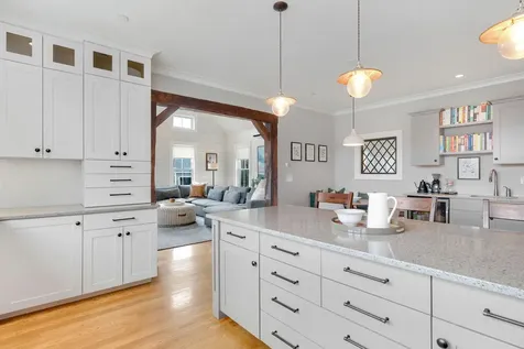 6 Garden Way Falmouth ME 04105