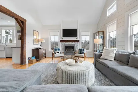 6 Garden Way Falmouth ME 04105
