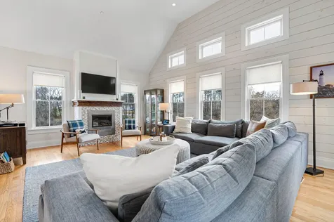 6 Garden Way Falmouth ME 04105