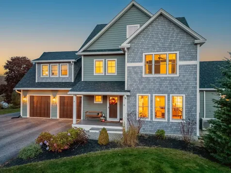 6 Garden Way Falmouth ME 04105