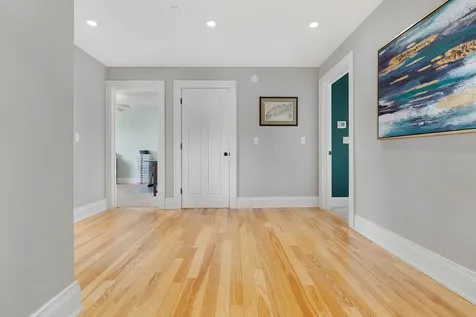 6 Garden Way Falmouth ME 04105
