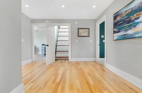 6 Garden Way Falmouth ME 04105
