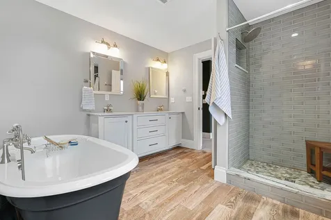 6 Garden Way Falmouth ME 04105