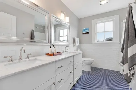 6 Garden Way Falmouth ME 04105