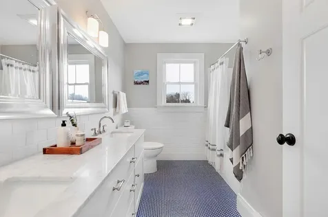 6 Garden Way Falmouth ME 04105