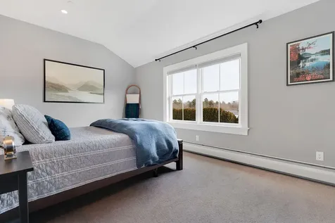 6 Garden Way Falmouth ME 04105