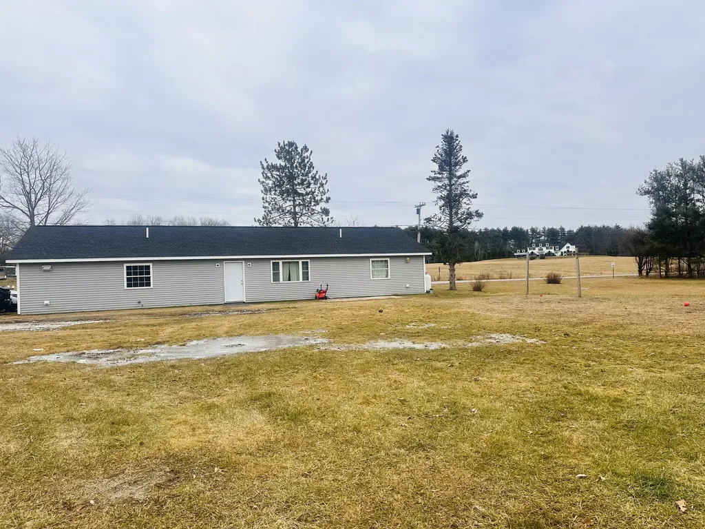 123 Annabessacook Road Winthrop ME 04364