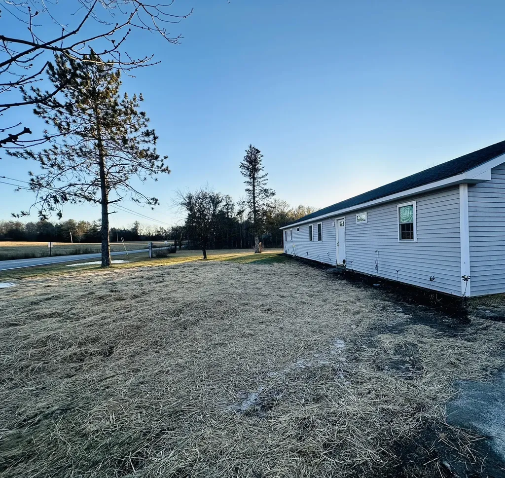 123 Annabessacook Road Winthrop ME 04364