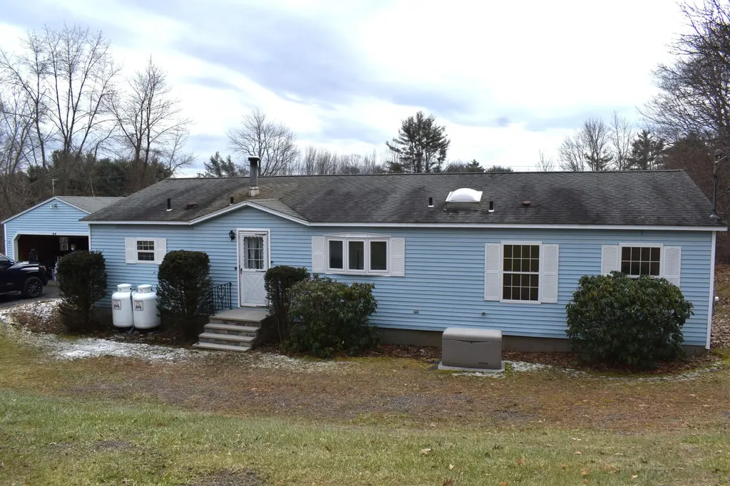 54 Old Village Road Winthrop ME 04364