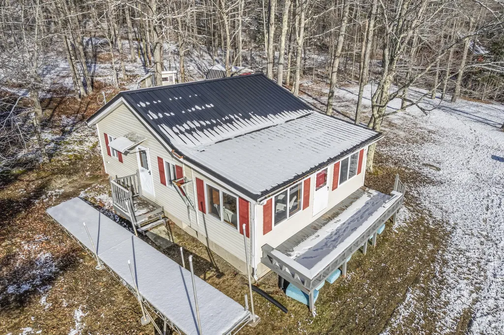10 Bowden Drive Dedham ME 04429