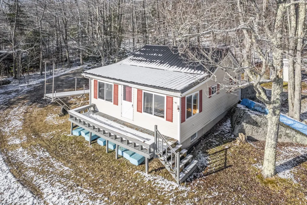 10 Bowden Drive Dedham ME 04429