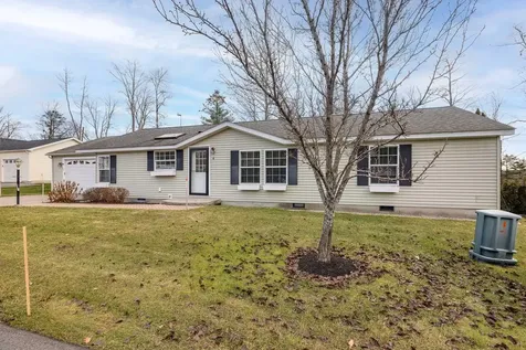 4 Caslyn Drive Eliot ME 03903