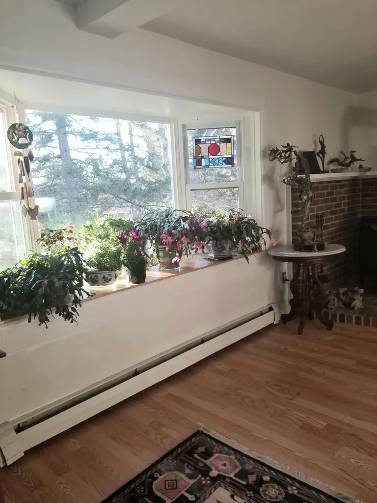 27 Westbrook Terrace Hampden ME 04444