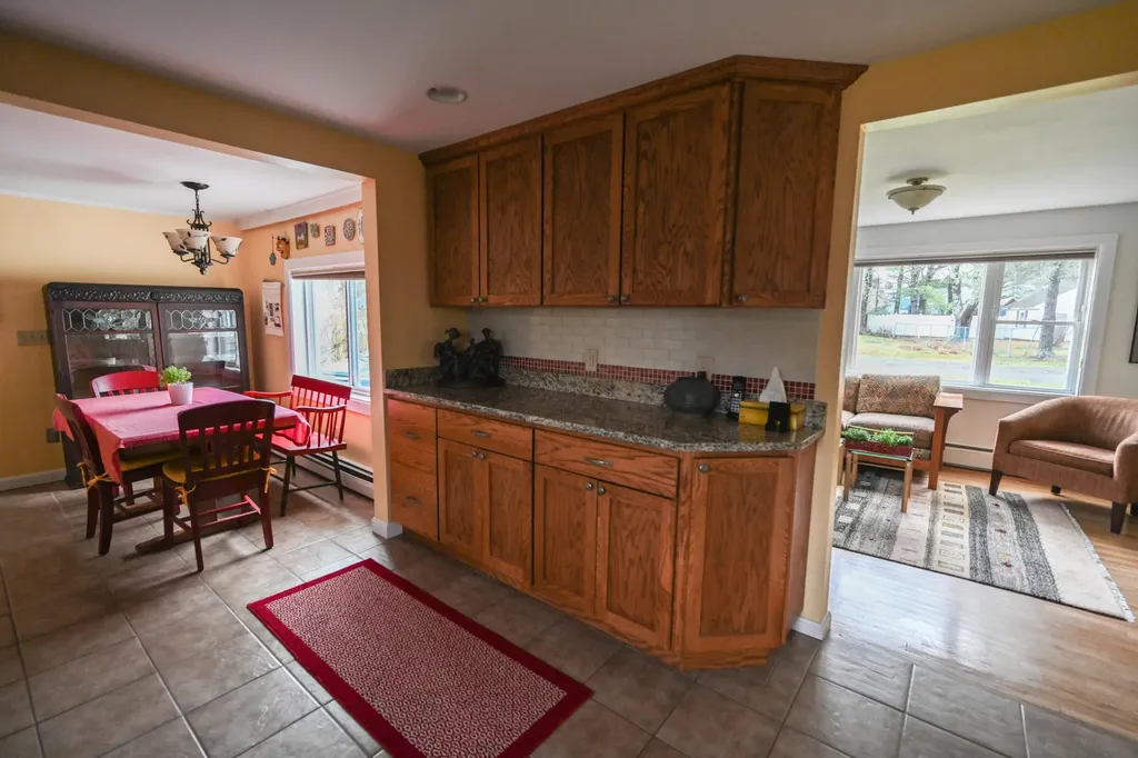 27 Westbrook Terrace Hampden ME 04444