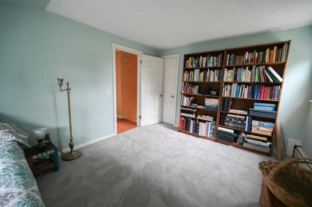 27 Westbrook Terrace Hampden ME 04444