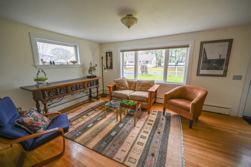 27 Westbrook Terrace Hampden ME 04444