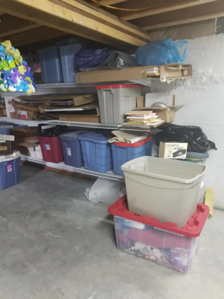 27 Westbrook Terrace Hampden ME 04444