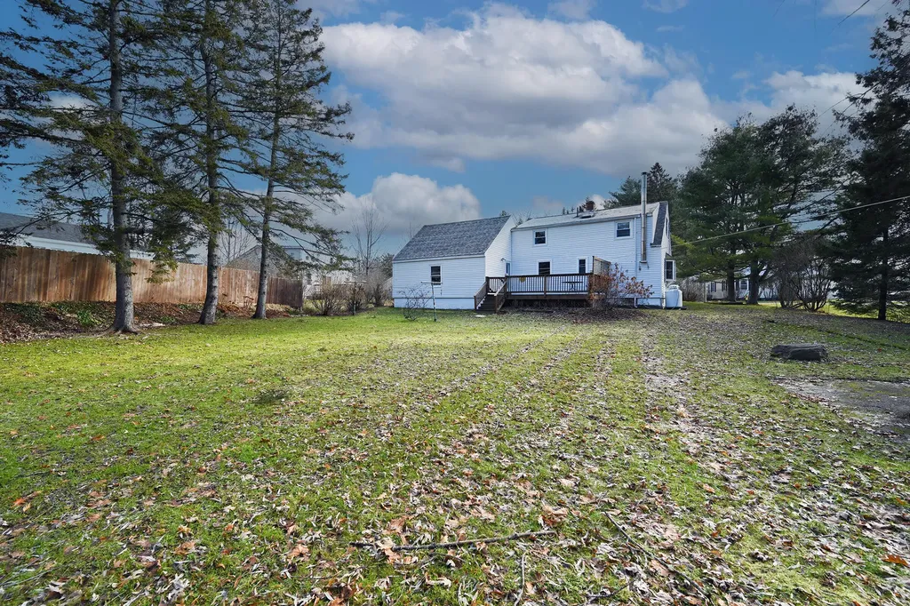 27 Westbrook Terrace Hampden ME 04444