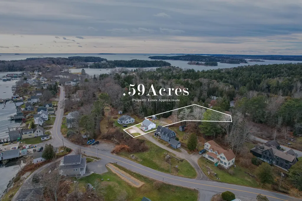 8 Sunrise Lane Harpswell ME 04079