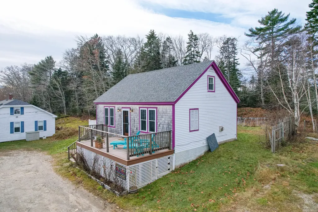 8 Sunrise Lane Harpswell ME 04079