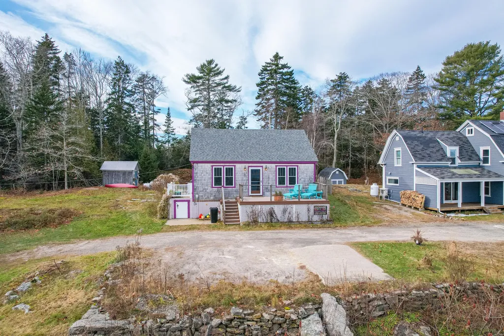 8 Sunrise Lane Harpswell ME 04079