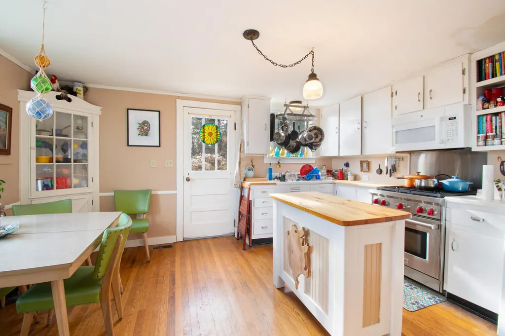 8 Sunrise Lane Harpswell ME 04079