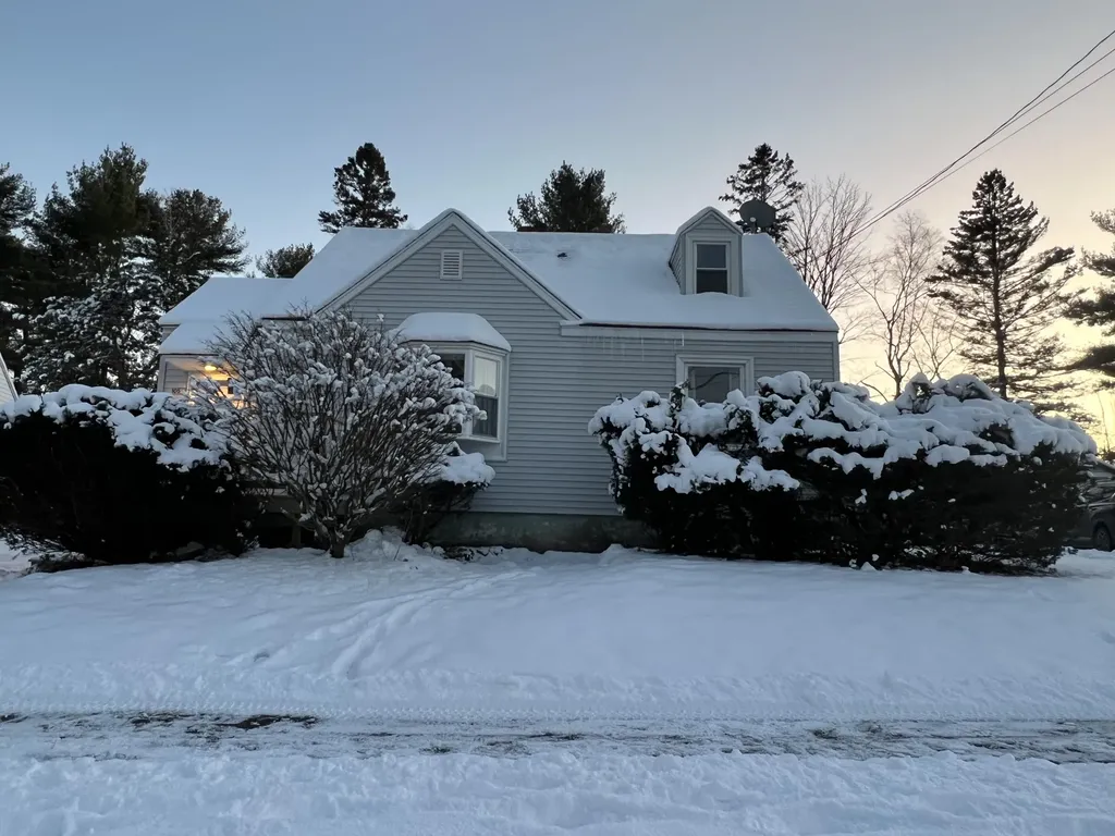 105 Crestmont Road Bangor ME 04401