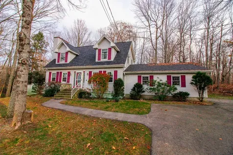 519 Woods Edge Road Hermon ME 04401