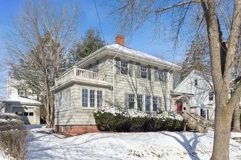 19 Chamberlain Avenue Portland ME 04101