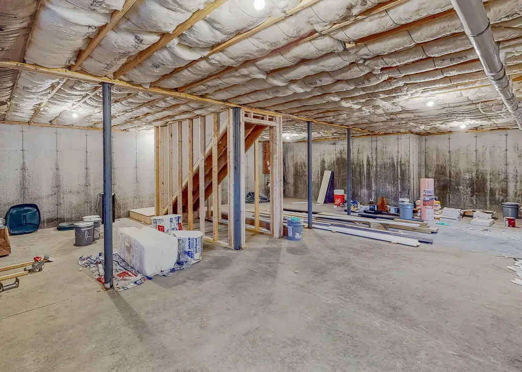 82 Kayli Drive Standish ME 04084