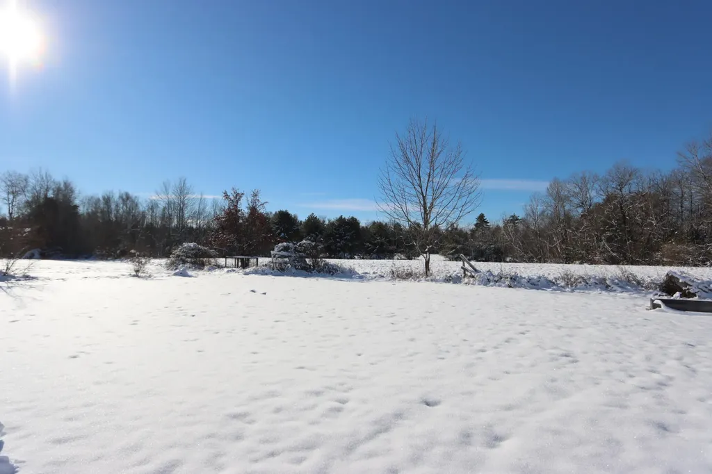 556 E Oxford Road Oxford ME 04270