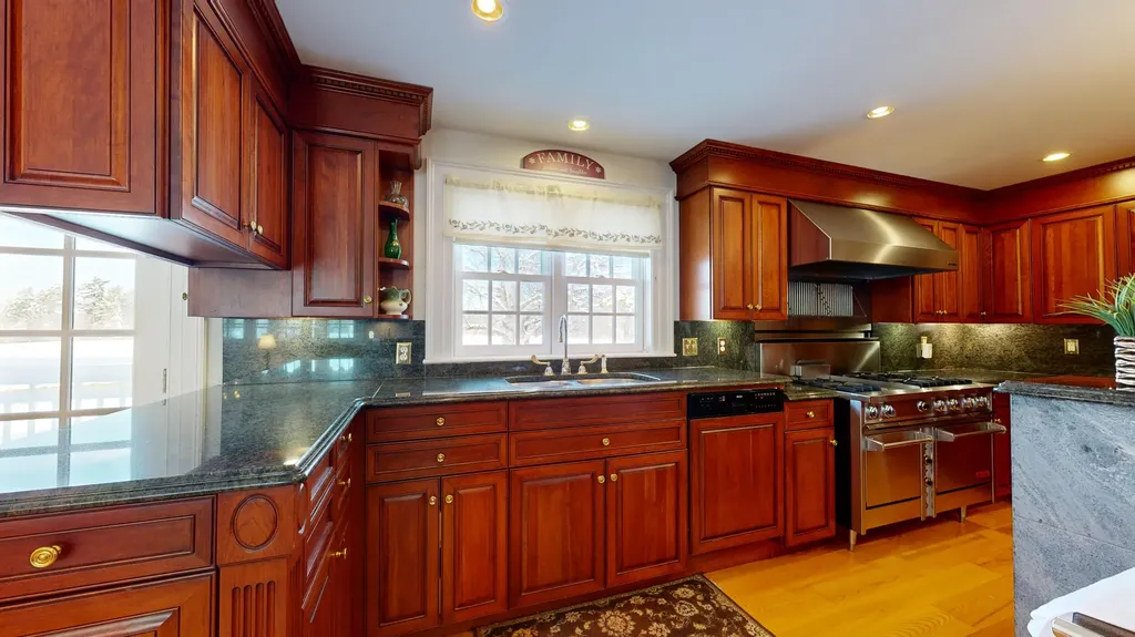 556 E Oxford Road Oxford ME 04270