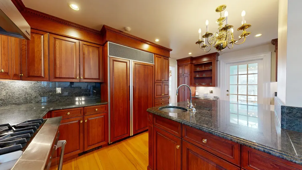 556 E Oxford Road Oxford ME 04270