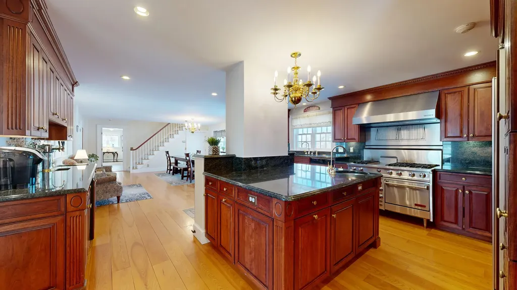 556 E Oxford Road Oxford ME 04270