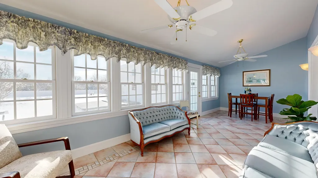 556 E Oxford Road Oxford ME 04270