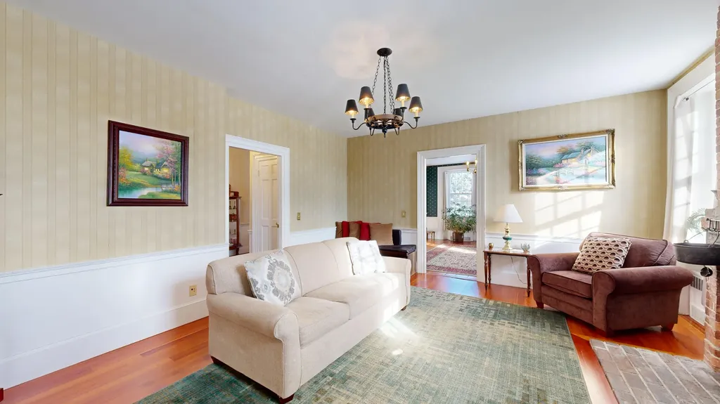 556 E Oxford Road Oxford ME 04270
