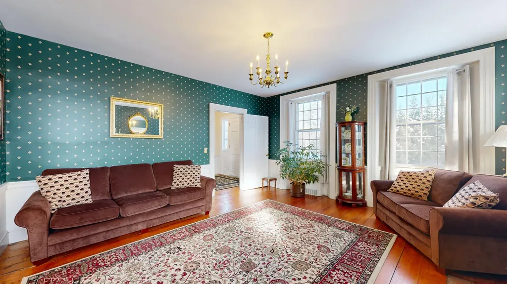 556 E Oxford Road Oxford ME 04270