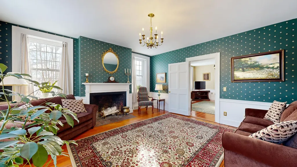 556 E Oxford Road Oxford ME 04270