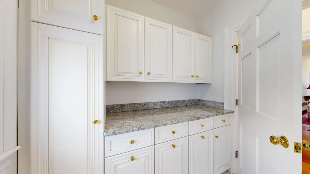 556 E Oxford Road Oxford ME 04270