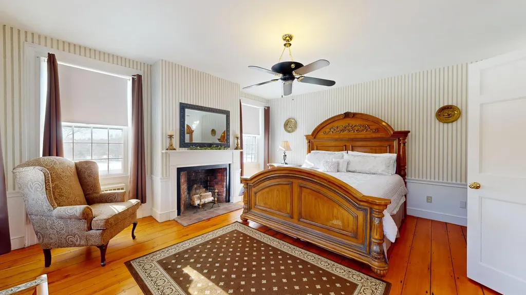 556 E Oxford Road Oxford ME 04270